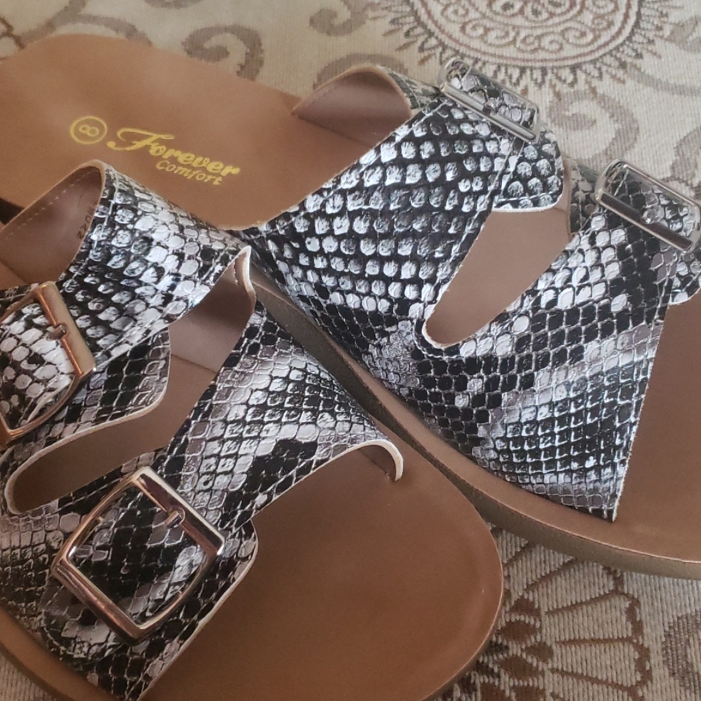 Snakeskin sandals - Picture 3 of 3